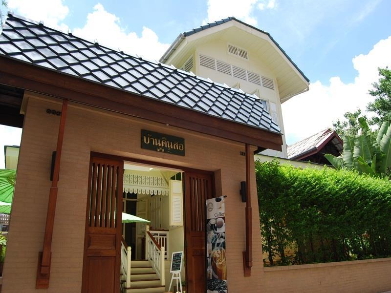Baan Dinso Hostel Bangkok Exterior foto